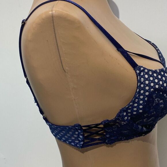 Victoria's Secret Women's Blue White Very Sexy Lace Strappy Push Up Bra Size 32B - Picture 7 of 9